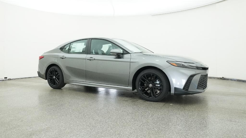 2026 Toyota Camry SE photo 3