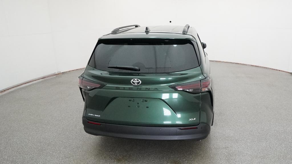 New 2026 Toyota Sienna XLE Van Passenger Van