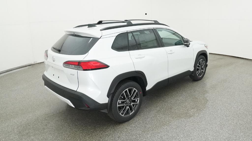 2026 Toyota Corolla Cross XLE photo 3