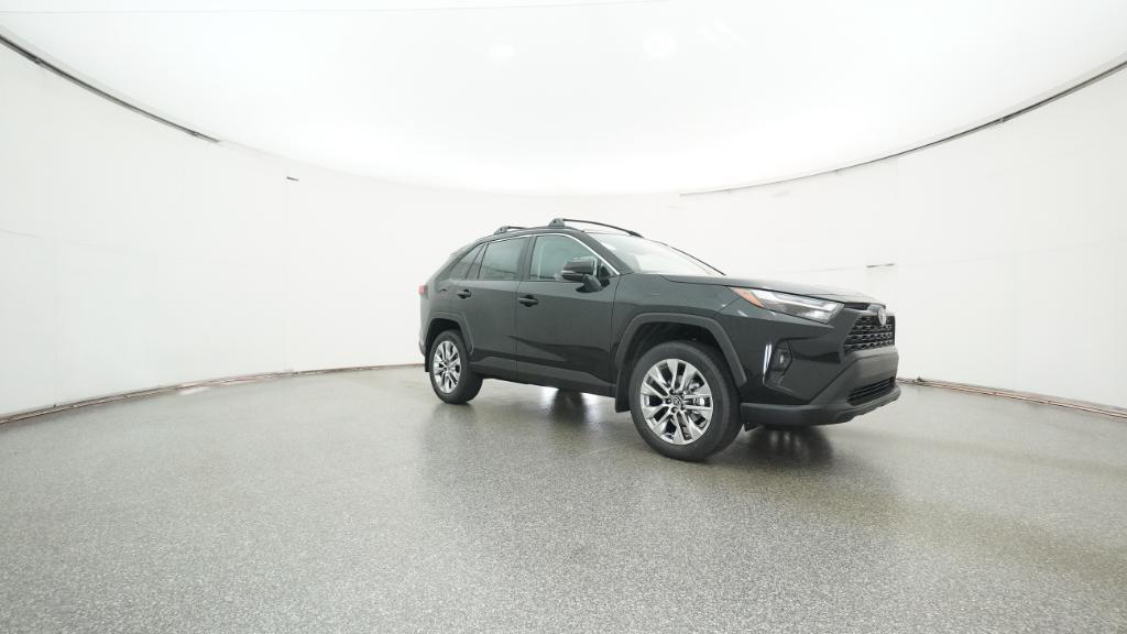 2025 Toyota RAV4 XLE Premium photo 3