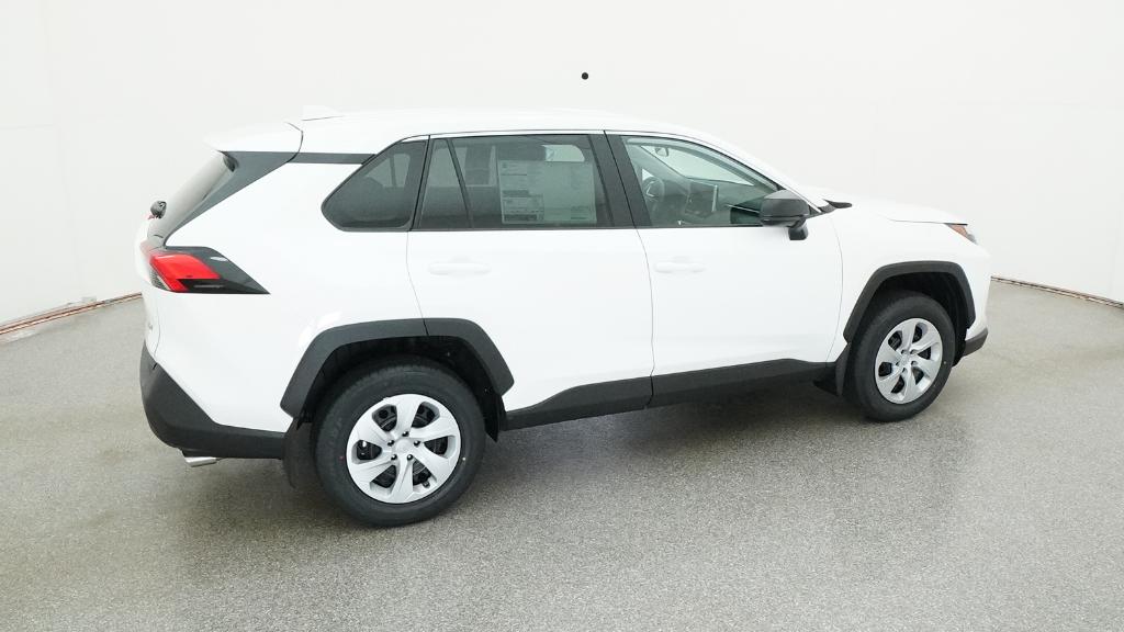 2025 Toyota RAV4 LE photo 4