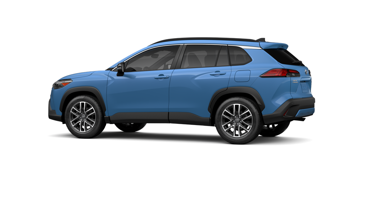 2026 Toyota Corolla Cross XLE photo 4