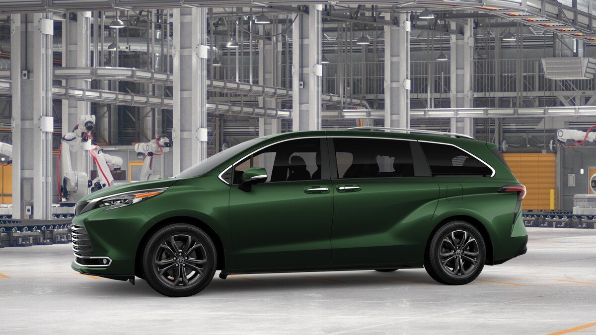 2026 Toyota Sienna Platinum photo 3