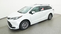 2026 Toyota Sienna XLE 8 Passenger Van Passenger Van