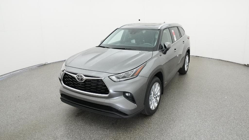 2026 Toyota Highlander Hybrid Limited photo 3