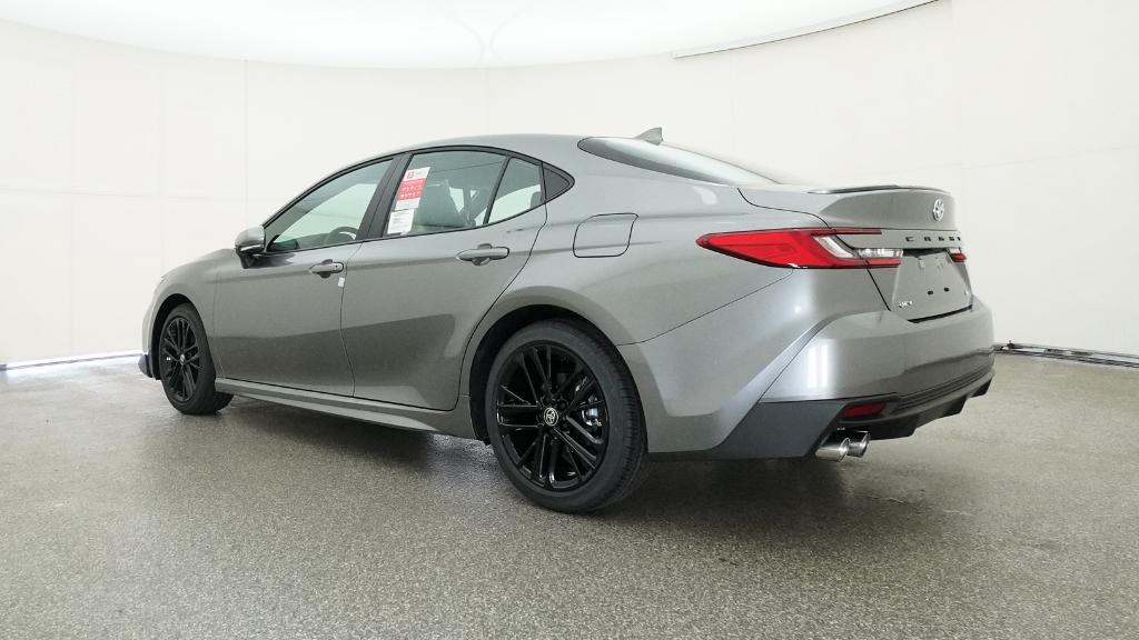 2026 Toyota Camry SE photo 3