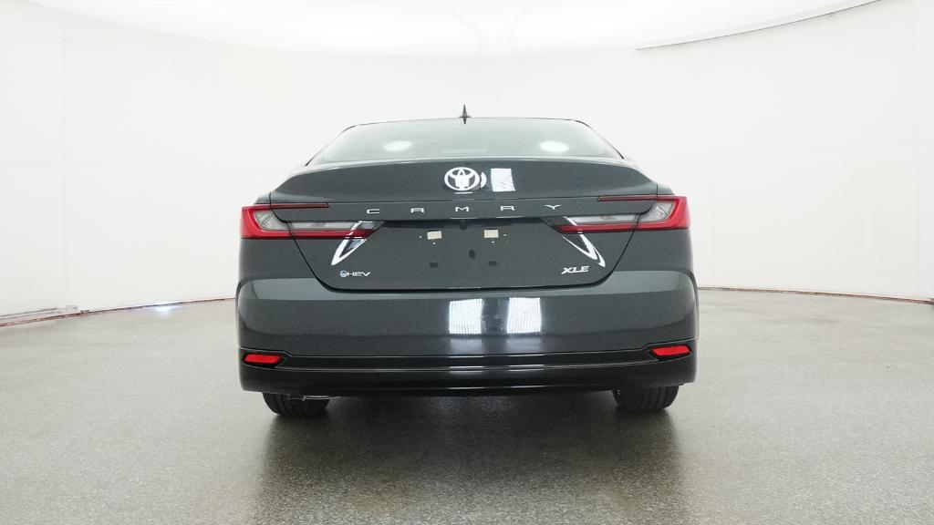 2026 Toyota Camry XLE - Photo 7