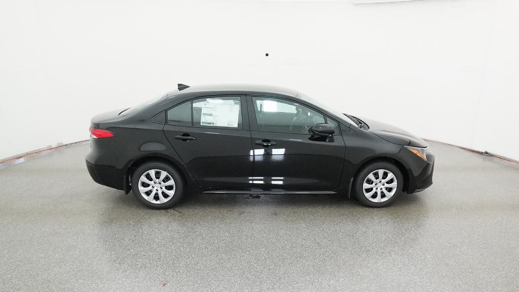 2026 Toyota Corolla LE photo 4