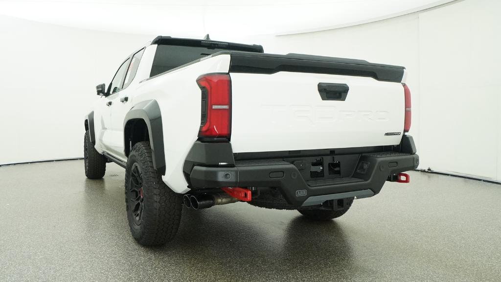 2026 Toyota Tacoma TRD Pro - Photo 12
