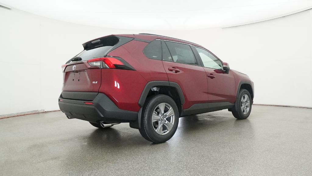 2025 Toyota RAV4 XLE photo 3