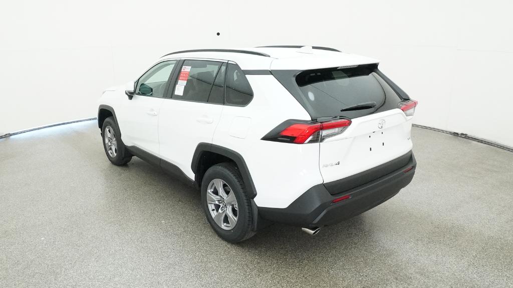 2025 Toyota RAV4 XLE photo 2