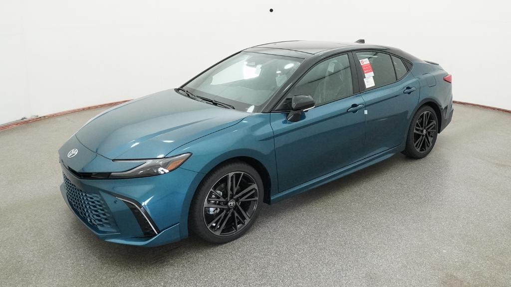 2026 Toyota Camry XSE Hybrid's photo