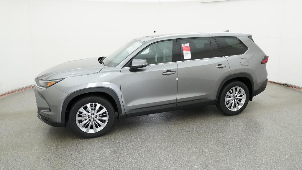 2026 Toyota Grand Highlander Platinum photo 3