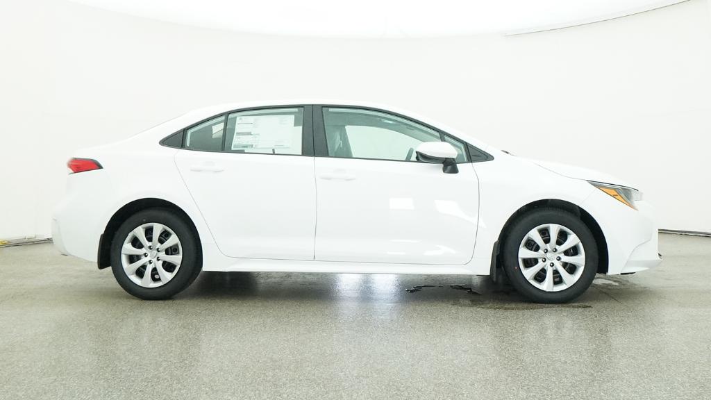 2026 Toyota Corolla LE photo 3