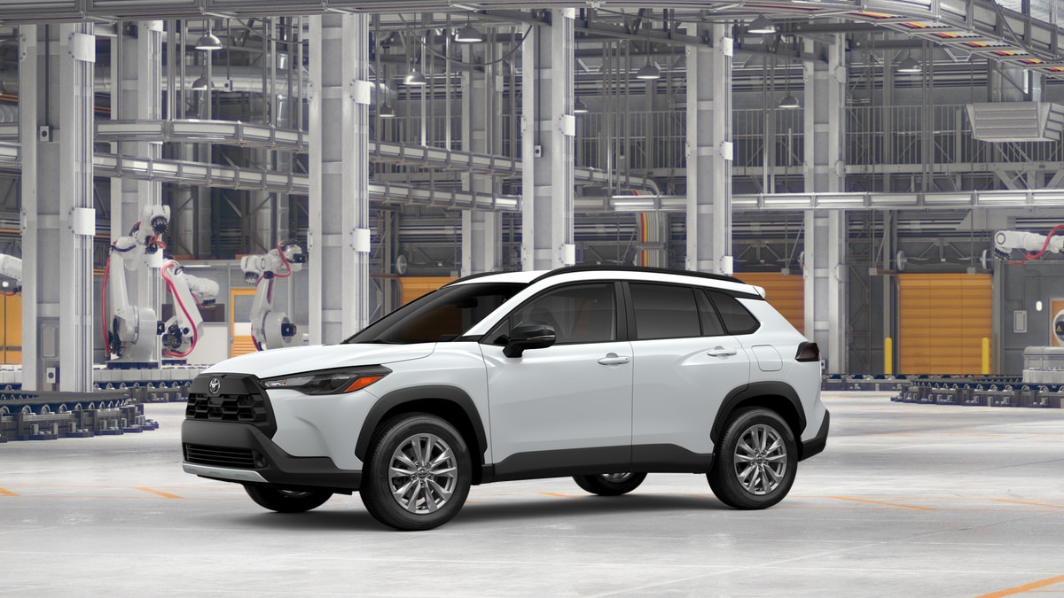 2026 Toyota Corolla Cross LE's photo