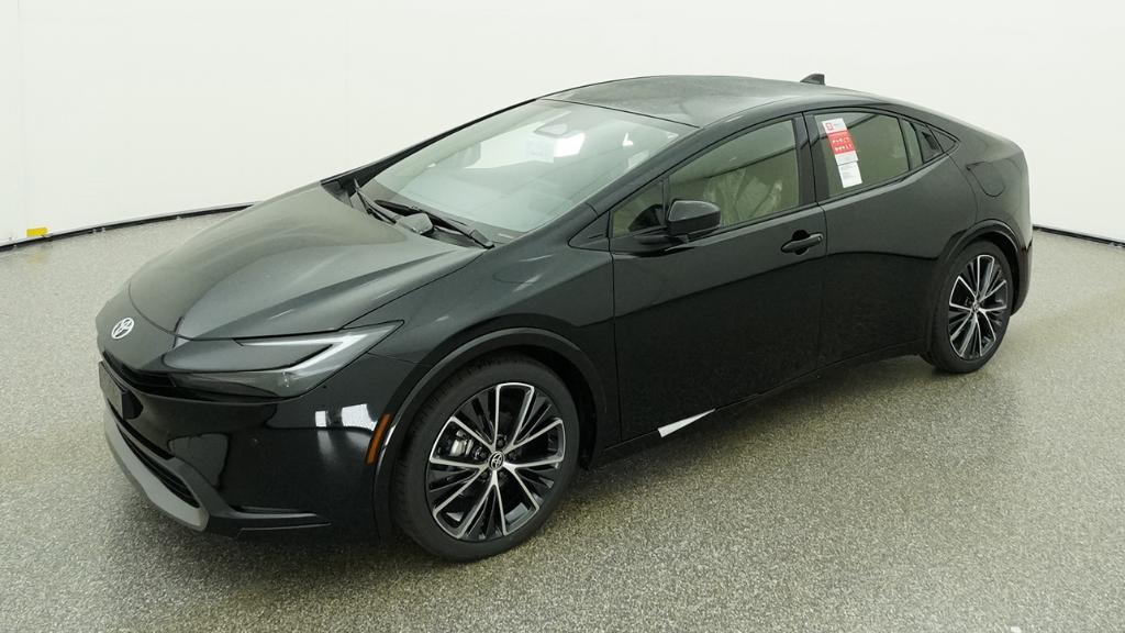 2026 Toyota Prius XLE FWD's photo