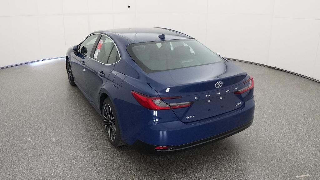 2026 Toyota Camry XLE photo 2
