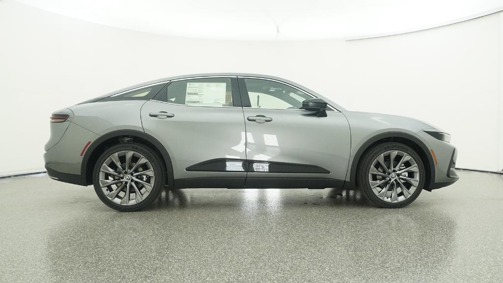 2026 Toyota Crown Limited photo 3