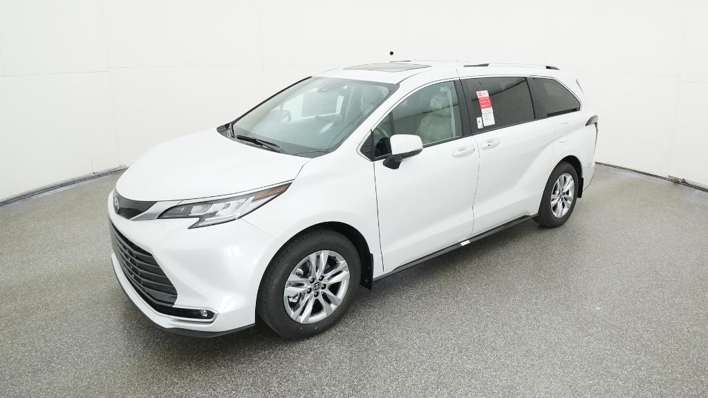 2026 Toyota Sienna Limited's photo