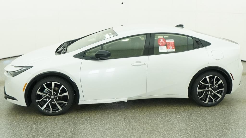 New 2027 Toyota Prius Plug-in Hybrid XSE Hatchback