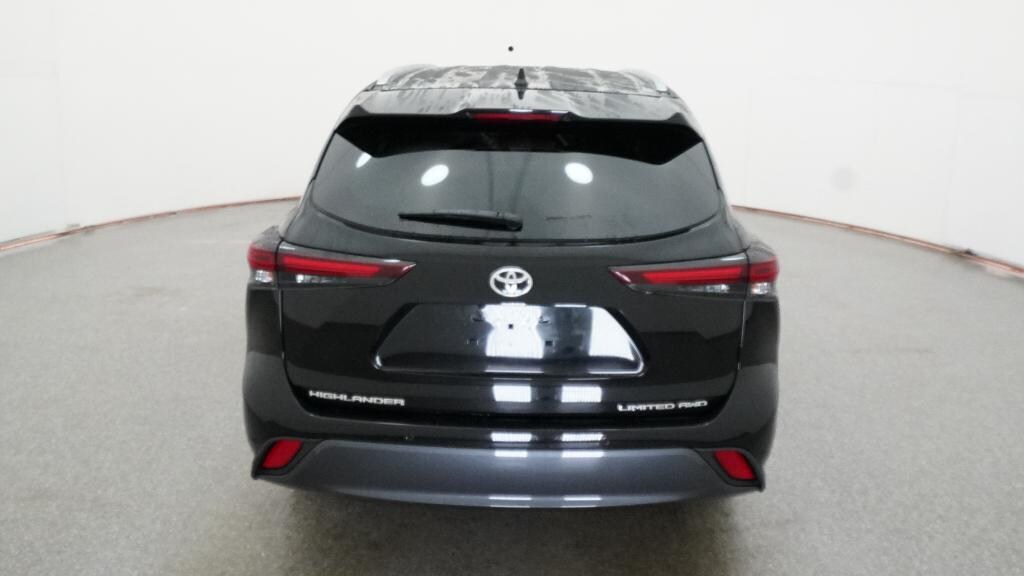 New 2026 Toyota Highlander Limited LIMITED AWD