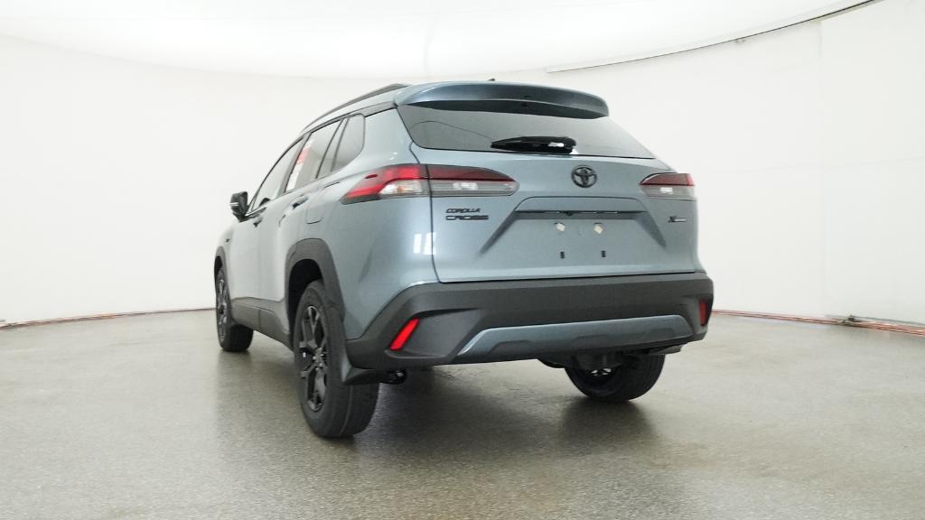 2026 Toyota Corolla Cross LE photo 3