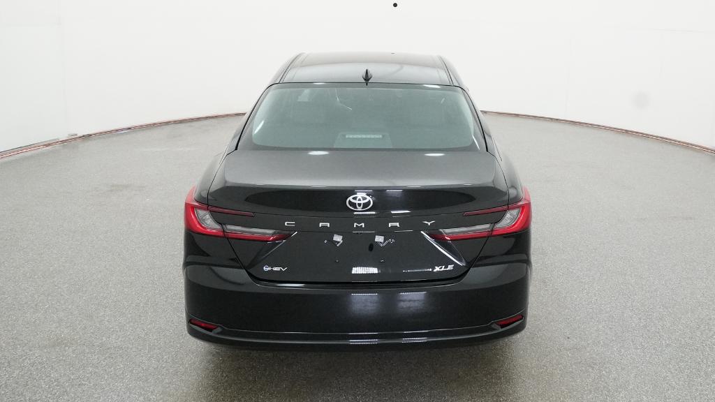 2026 Toyota Camry XLE photo 3