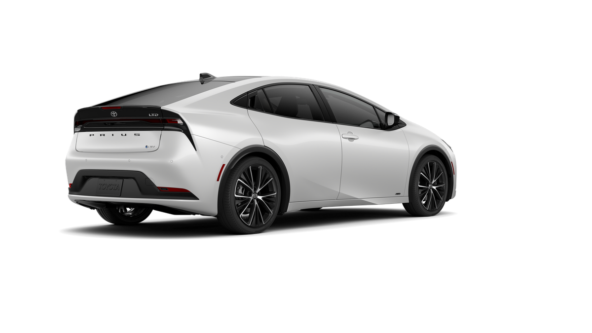 2026 Toyota Prius Limited - Photo 10