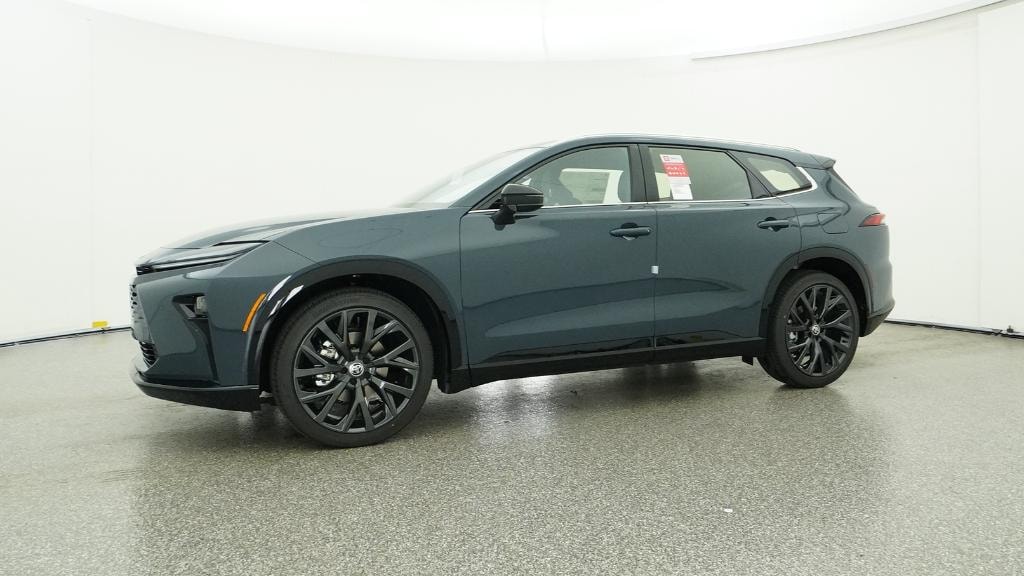 New 2025 Toyota Crown Signia Limited LIMITED