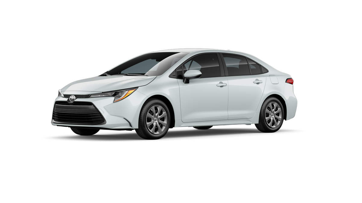 2026 Toyota Corolla LE photo 3