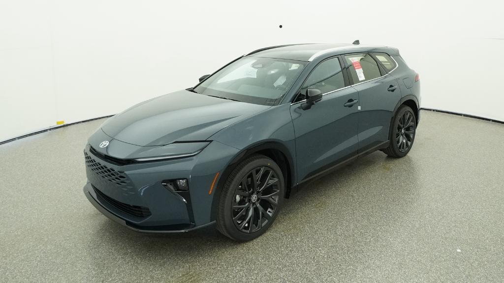 2025 Toyota Crown Signia Limited's photo