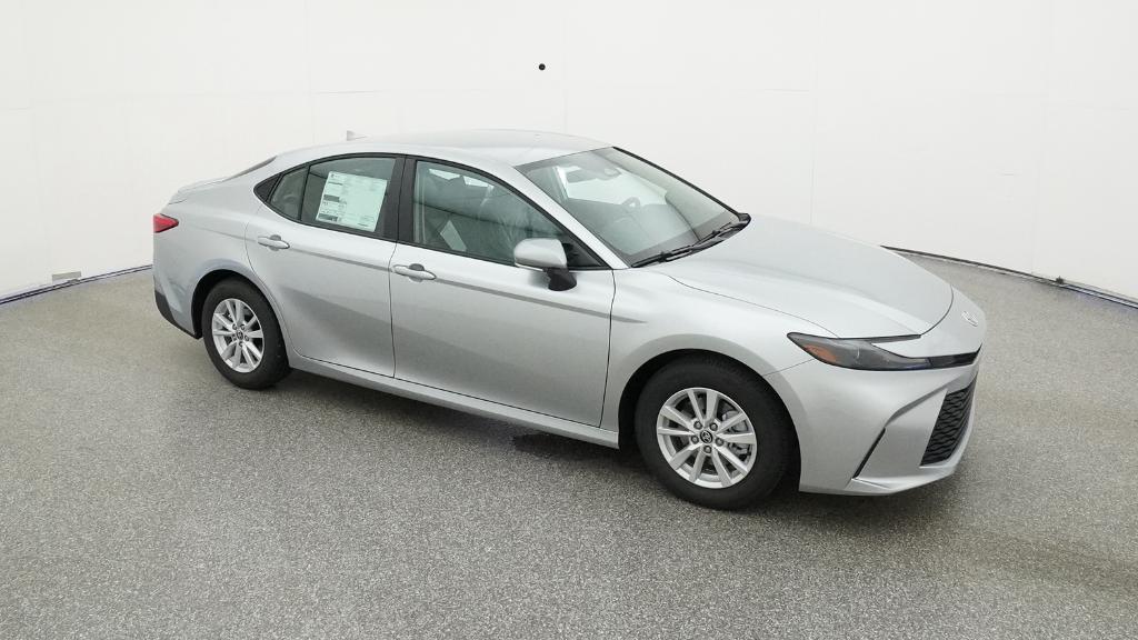 2026 Toyota Camry LE photo 2