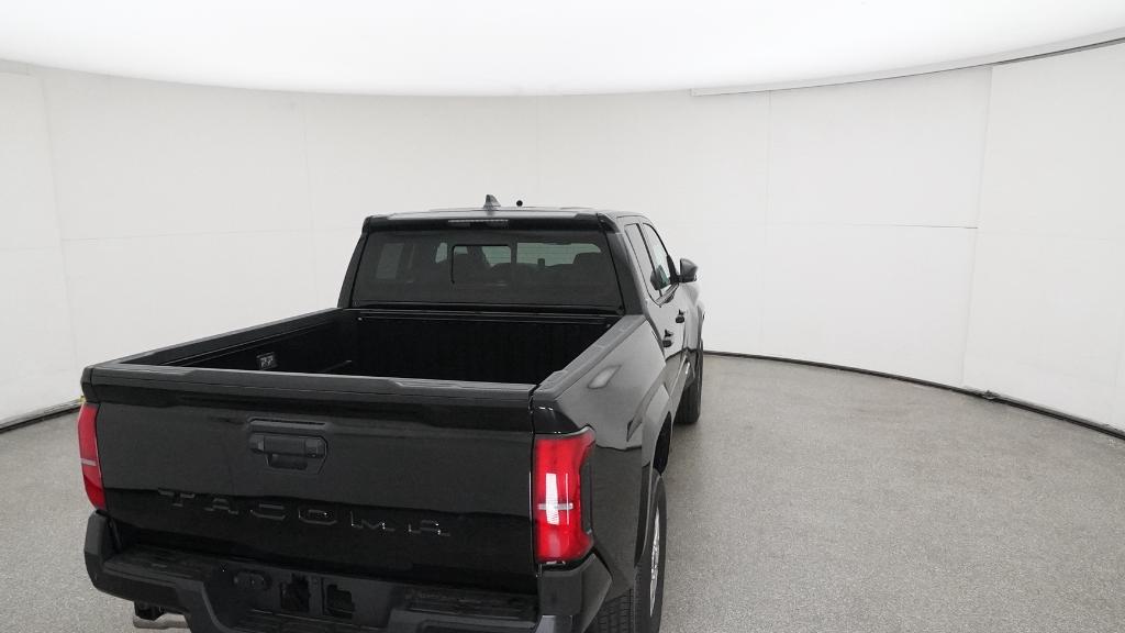 2025 Toyota Tacoma SR5 - Photo 39