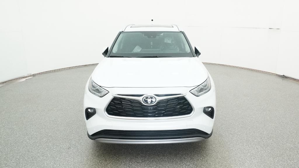 New 2026 Toyota Highlander Platinum SUV