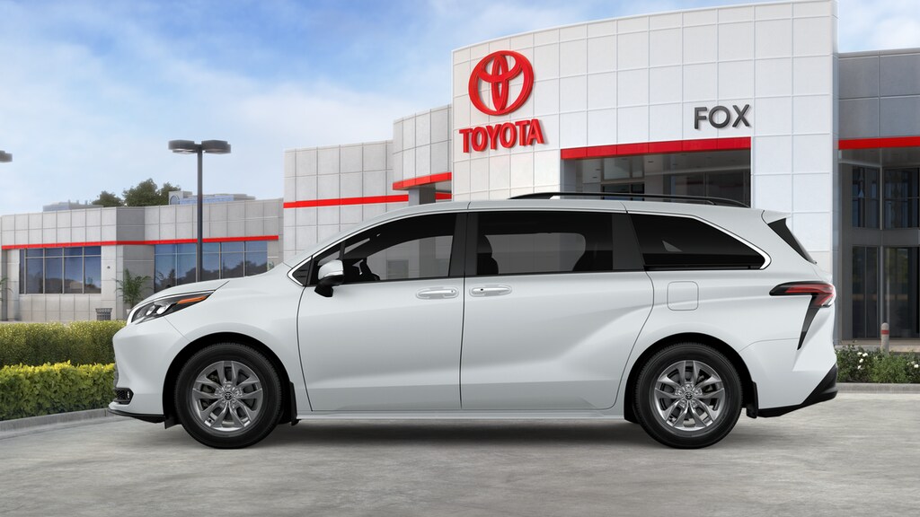 New 2026 Toyota Sienna XLE 8 PASSENGER