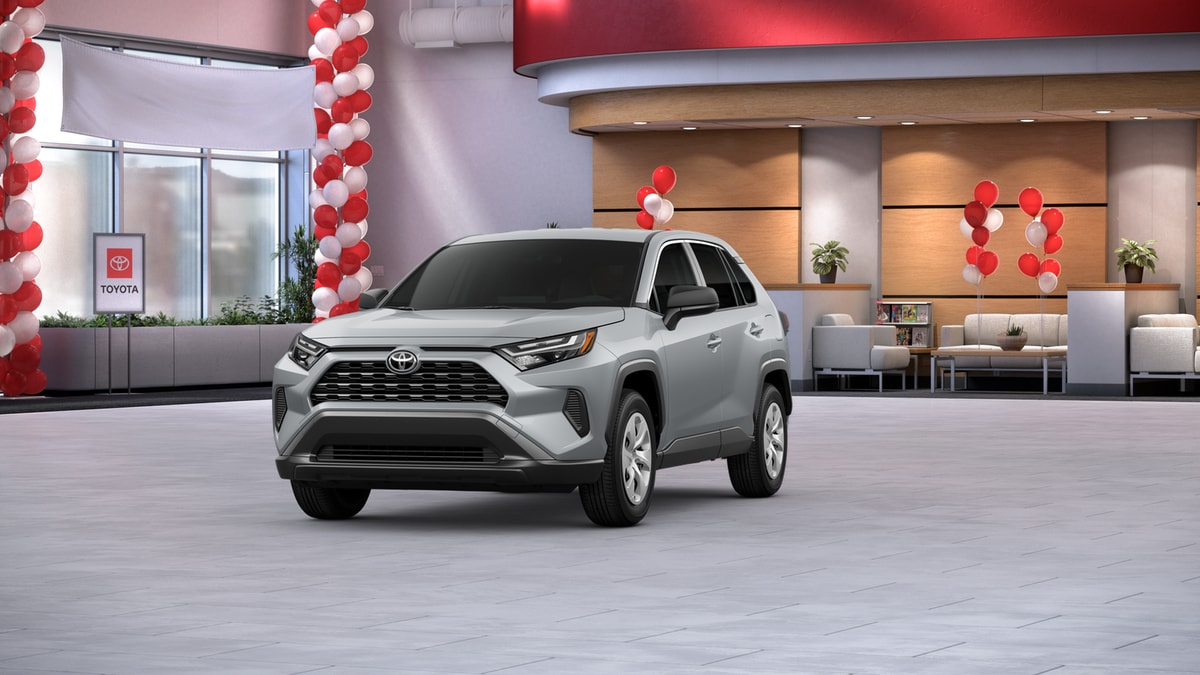 2025 Toyota RAV4 LE's photo