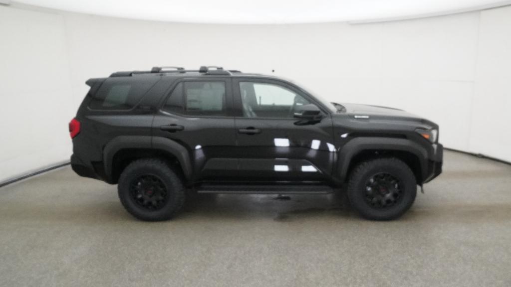 2025 Toyota 4Runner TRD Off-Road photo 2
