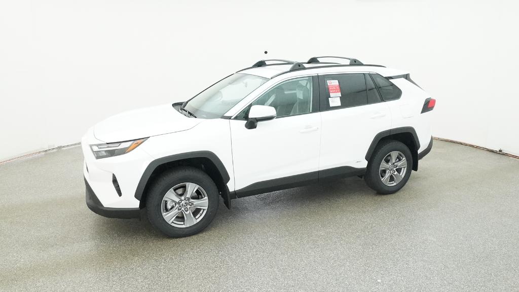 2025 Toyota RAV4 Hybrid XLE photo 2