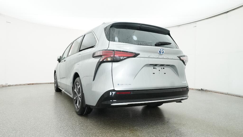 New 2025 Toyota Sienna Platinum Van Passenger Van