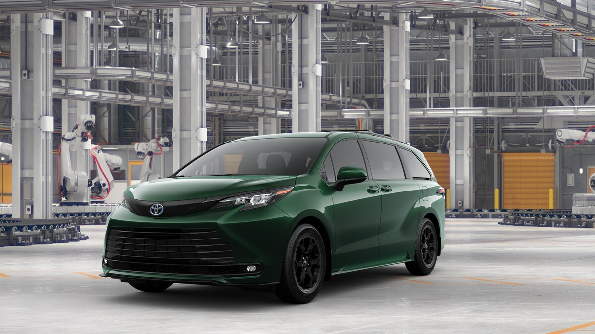 2025 Toyota Sienna Woodland Edition photo 2