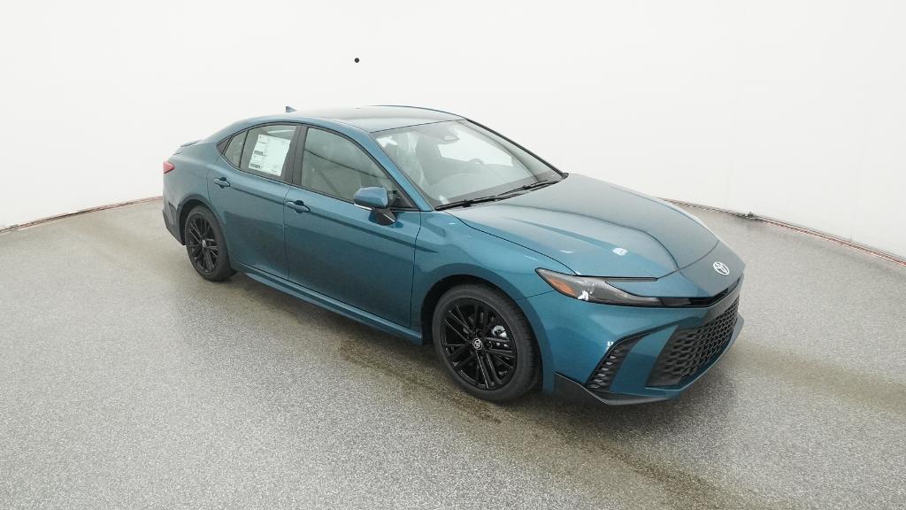 2026 Toyota Camry SE photo 4
