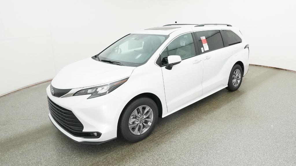 2026 Toyota Sienna XLE 7-Passenger Hybrid FWD's photo