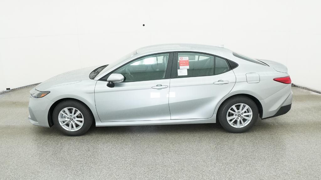 2026 Toyota Camry LE photo 3