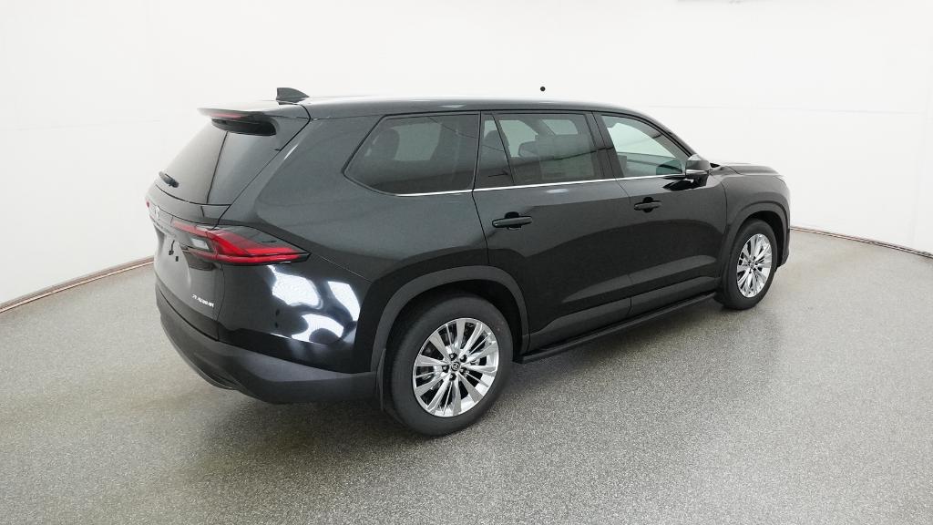 2026 Toyota Grand Highlander Platinum AWD photo 2