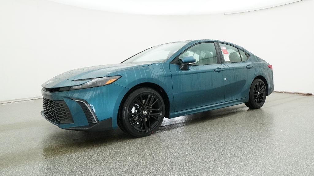 2026 Toyota Camry SE photo 4