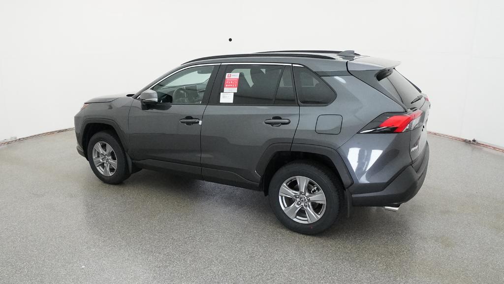 2025 Toyota RAV4 XLE photo 2