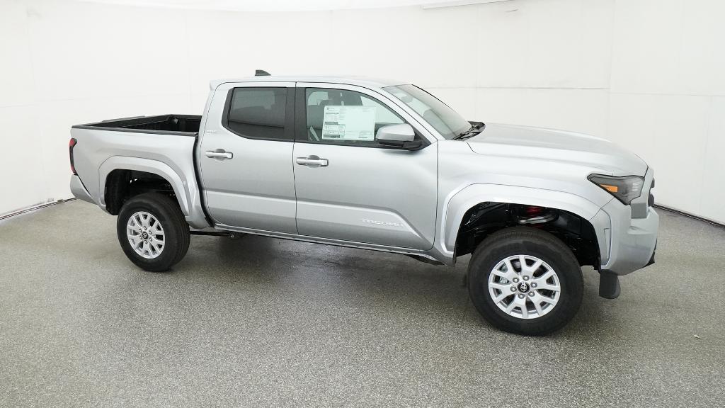 2026 Toyota Tacoma SR5 - Photo 12
