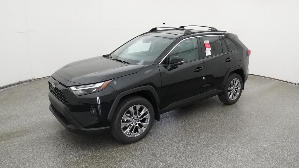 2025 Toyota RAV4 XLE Premium's photo