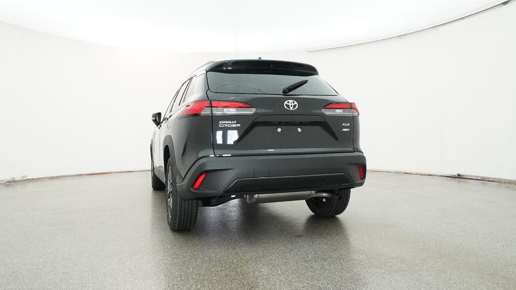 2026 Toyota Corolla Cross XLE photo 2