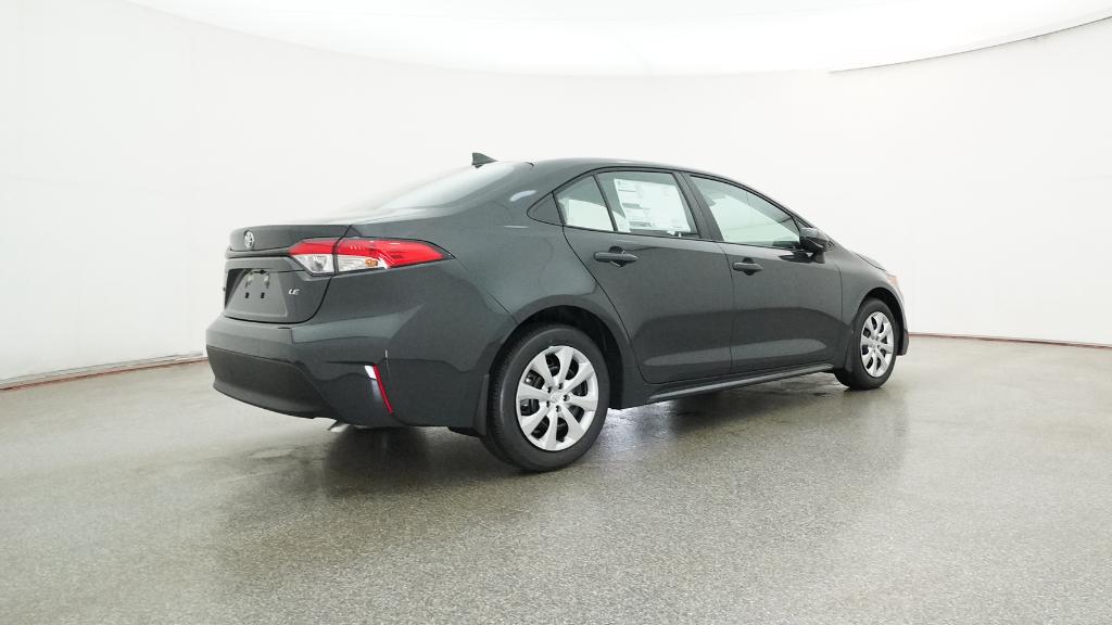 2026 Toyota Corolla LE photo 4